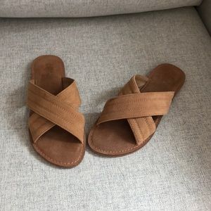 New Urban Outfitters Sandals